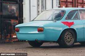 A Classic Alfa That S All Show And All Go Speedhunters Classic Alfa Romeo Classic Cars