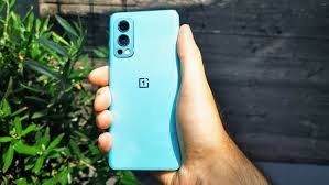 15 minutes of charging of oneplus nord 2 with warp charge 65 from 1% will charge to roughly 60% of battery which can be used for 5.5 hours under oneplus dou (day of use) model. Oneplus Nord 2 Im Test Was Fur Eine Gunstige Rakete Computer Bild