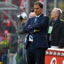 Frank de boer, commissario tecnico della nazionale olandese, è tornato a parlare della sua breve esperienza all'inter, in un'intervista rilasciata al portale ad.nl frank de boer, commissario tecnico dell'olanda ed ex allenatore dell'inter, è intervenuto in conferenza stampa alla vigilia del match contro. How Frank De Boer Went From Inter Milan S Savior To Unemployment In 3 Months Sbnation Com