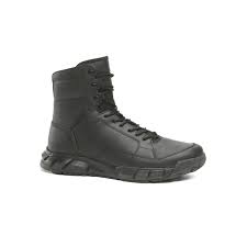 Oakley Light Assault Boot Leather Black 12099 001 Oakley Us Store In 2020 Tactical Boots Oakley Boots Boots