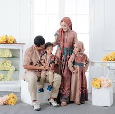 Fto bju gamis palestina akad nikah : 10 Ide Baju Sarimbit Kompakan Dengan Keluarga Saat Lebaran
