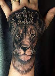 Krol Lew Tattoo Lion Hand Tattoo Hand Tattoos Hand Tattoo Images