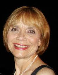 Suzanne Mckibbin's Instagram, Twitter & Facebook