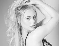 Gina Aulia Projects :: Photos, videos, logos, illustrations and branding ::  Behance