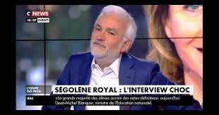 Pascal praud se plaint des imitations de laurent gerra de façon hilarante. Pascal Praud Au Bord Des Larmes En Direct A Cause De Sa Fille Faustine Purepeople