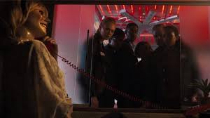 The film stars logan miller, taylor russell, jay ellis, tyler labine, deborah ann woll, nik dodani, and yorick van wageningen, and follows a group of people who are sent to navigate a series of deadly escape rooms. Escape Room Escape Room Designer Reveals What The Film Gets Right And Wrong