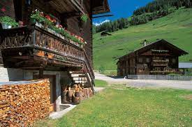 A innervillgraten, dans la partie orientale du tyrol de la vallée de pustertal, le temps semble s'être arrêté. Die Villgrater Almen Im Villgratental