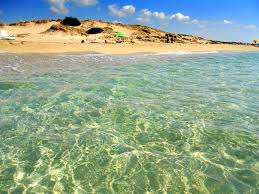 Valuta attrazioni e luoghi da vedere a taranto o nei dintorni, itinerari naturalistici, enogastronomici e culturali, visite a musei e luoghi storici. Le Spiagge Piu Belle Della Puglia Il Tarantino 2 Di 9 Touring Club