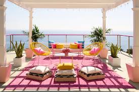 Pin By Maggie Black On Places I Wanna Go Barbie Malibu Dream House Barbie Dream House Malibu Mansion