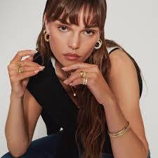 Dani Michelle's Instagram, Twitter & Facebook