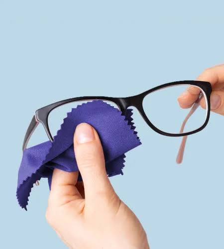 How to Clean Glasses Without Scratching (Do's & Don'ts) – LensDirect Blog