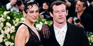 Photo Dua Lipa officiellement fiance  l'acteur Callum Turner : comment ...