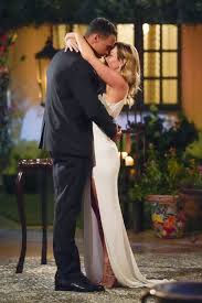 Watch bachelorette clare crawley quickly found love with contestant dale moss. The Bachelorette S Clare Crawley And Dale Moss Are Engaged Popsugar Entertainment