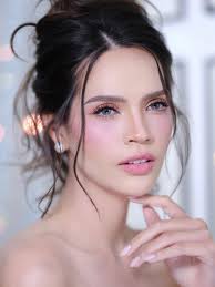 Beauty queen and model Allyson Hetland graced Grove Juno for her consistent  scalp care routine — because every crown deserves the best! Our Advanced  Korean Head Spa keeps her scalp healthy, balanced,