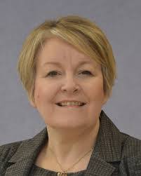 Debbie Hutchinson's Instagram, Twitter & Facebook