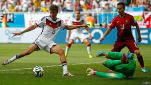 Rivalitas portugal dengan jerman memang tidaklah tajam. Muller Hat Trick Jerman Gilas Portugal 4 0 Bbc News Indonesia