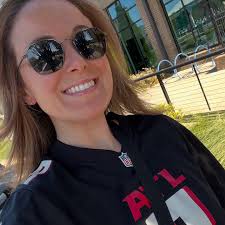 One of my resolutions for the New Year: take more pictures with the people  I love 🤍✨