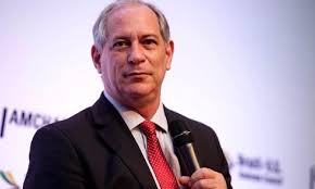 Ciro também criticou por várias vezes eduardo cunha, o chamando de ladrão e disparou comentários contra. Ciro Gomes Processa Fernando Holiday Por Injuria Racial Apos Ter Sido Chamado De Coronelista Jornal De Brasilia