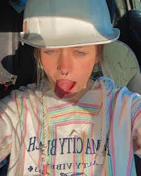 Lilly arnold 的Instagram photo • Feb 20, 2023 at 12:15 AM