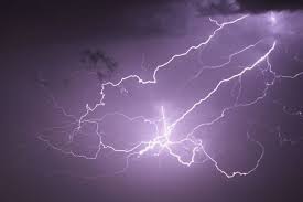 Drivers are being urged to take extra care on motorways and major a roads across cornwall and parts of devon as storm evert hits. Vob Ugk3uxsyem