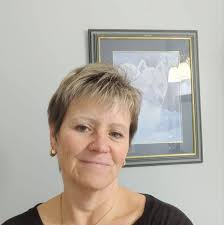 What is the wait time to see a dermatologist in the area ?