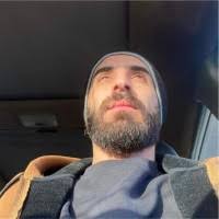 300+ perfiles de «Grenat»