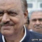 sadar mamnoon hussain from www.bbc.com