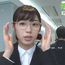 白石聖ファンスタグラム unofficial shiraishi sei fanstagram instagram写真と動画 glasses round glass glass