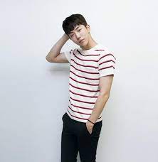 南柱赫公开心中榜样最想尝试的角色是精神病患者 imkpop 中国版 mens tops joo hyuk model