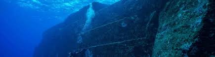 After years of research coordinated by masaaki kimura, professor of oceanography at the university of ryukyu, datation of the underwater ruins seem to identify a single. The Yonaguni Monument An Underwater Mystery