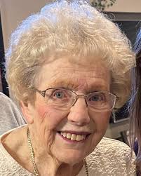 Lila Joyce's Instagram, Twitter & Facebook