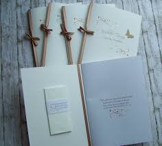 Kirchenheft Nougat Mit Freudentranen Www Kartenmanufatur Arndt De Karte Hochzeit Diy Hochzeitskarten Einladungen Hochzeit