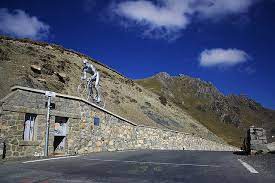 The tourmalet is one of the big three of the tour, together with the nearby aubisque and the galibier (alps). Tour De France 2009 Pyrenees Are Over The Science Of Sport