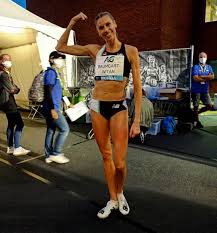 Nieco ponad miesiąc po porodzie trenerka fitness jest bardzo aktywna, a jej najnowsze zdjęcia z synkiem zrobiły furorę w mediach społecznościowych. Diamentowa Liga Dwa Niecodzienne Rekordy Swiata Iga Baumgart Witan Najszybsza W Brukseli Wiadomosci Polskieradio24 Pl