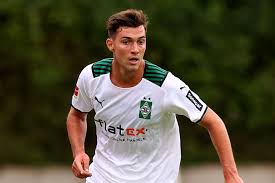 Joe Scally Impressive In M Gladbach Friendly Hudson River Blue