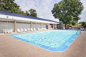 We are the only business in. 20 Best Hotels In East Dubuque Hotels From 65 Night Kayak