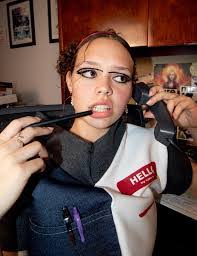 Cecelia Hinds's Instagram, Twitter & Facebook