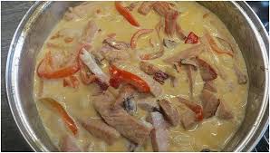 Zutaten 1 Scheibe N Kasseler 1 Zwiebel N Rot Paprikaschote N Rot 2 Champignons 1 Prise N Pfeffer 1 Prise N P In 2020 Kassler Rezept Rezepte Partysalat Rezept