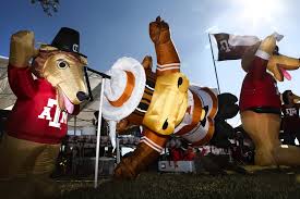 The campus has 25 university residence halls and 12 corp dormitory. A Guide To Texas College Mascots
