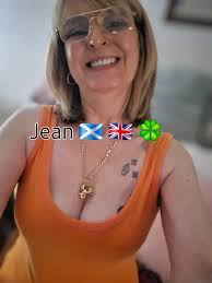 Good evening, Peter. I'm happy you are home resting with your queen 👸 she  will take care of her prince 🤴 good night 😴 peter sweet dreams . Thank  you 😊 ⚘️🪽🪽🪽🪷🫶