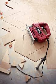 I mentioned that we seemed super stuck on just paper snowflakes right? Giant Snowflake Light Up Marquee A Beautiful Mess