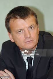 132 Franck Provost Hairdresser Stock Photos, High-Res Pictures, and Images 