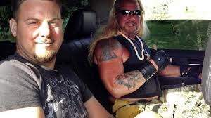 Dog' day in Casper: Bounty hunter catches blamed, signs name