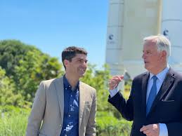 Songez, il fut le plus jeune conseiller général de france lors de sa première élection en 1973, en savoie, avant de présider son département. L Ex Negociateur Du Brexit Michel Barnier Venu Soutenir Aurelien Pradie Tarn Et Garonne Le Petit Journal