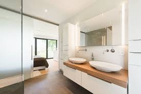 Bad En Suite Moderne Badezimmer Von Hellmers P2 Architektur Projekte Modern Homify Badezimmer Badezimmer En Suite Moderne Badezimmerideen