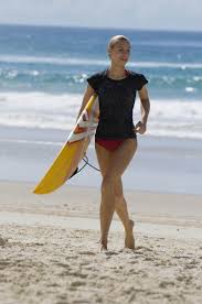 Lucy Fry - Free pics, galleries & more at Babepedia
