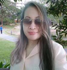 I drew a hopscotch outside my house and strangers love it' 😅👏