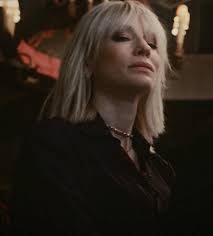 almost met gala monday!! #loumiller #oceans8 #cateblanchett