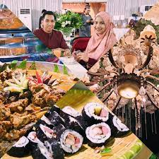 5 g 01 d'vida business centre, jalan bazar u8/100, bukit jelutung, 40150, shah alam, selangor. Buffet Ramadhan 2020 Di Laman Kayangan Shah Alam Iafoodhunter
