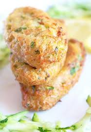 Recette De Beignets De Courgettes A La Feta Et Parmesan La Recette Facile Recette Recettes De Cuisine Recette Facile Recette